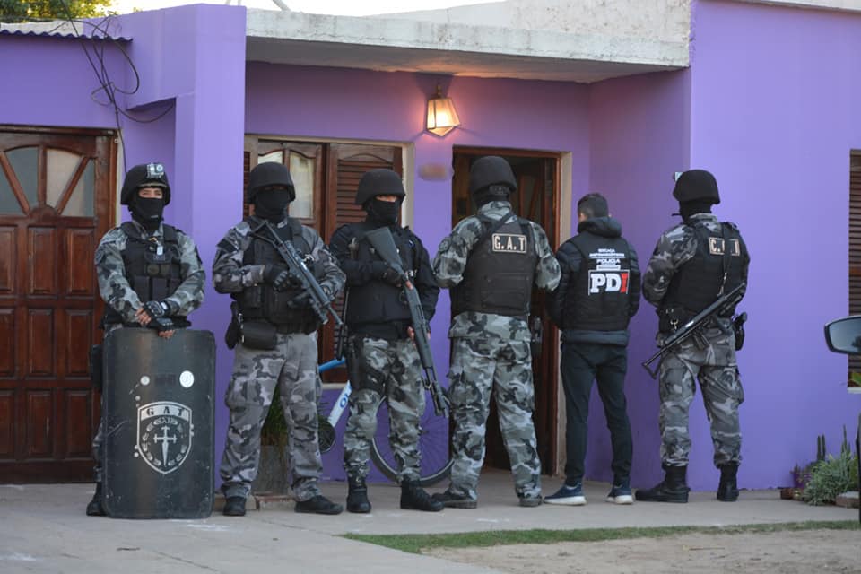 Hubo 20 allanamientos en el sur provincial: Seis detenidos y secuestro de armas y drogas