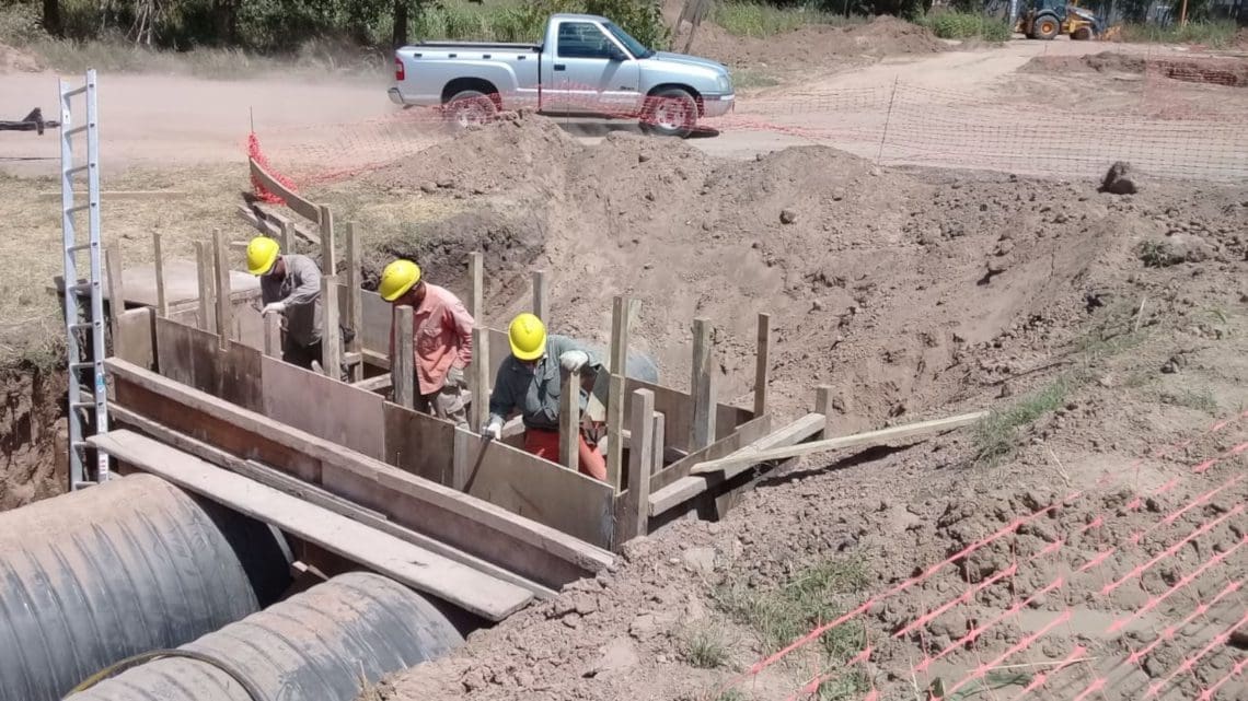 Avanzan con obras de reordenamiento hídrico en Firmat