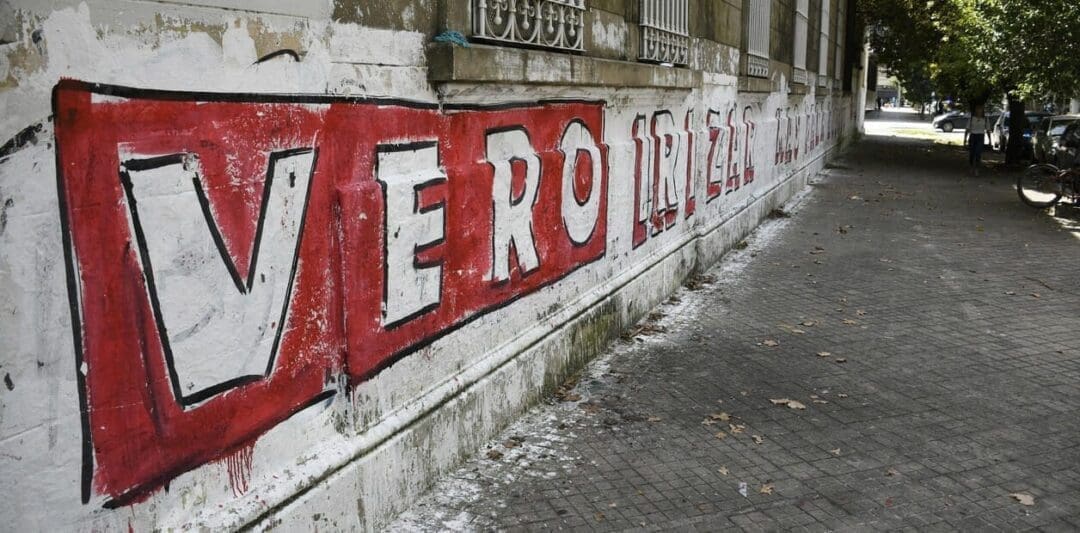 Rosario: “Si ensuciás, no te voto”: la campaña que lanzaron contra el exceso de pintadas y afiches