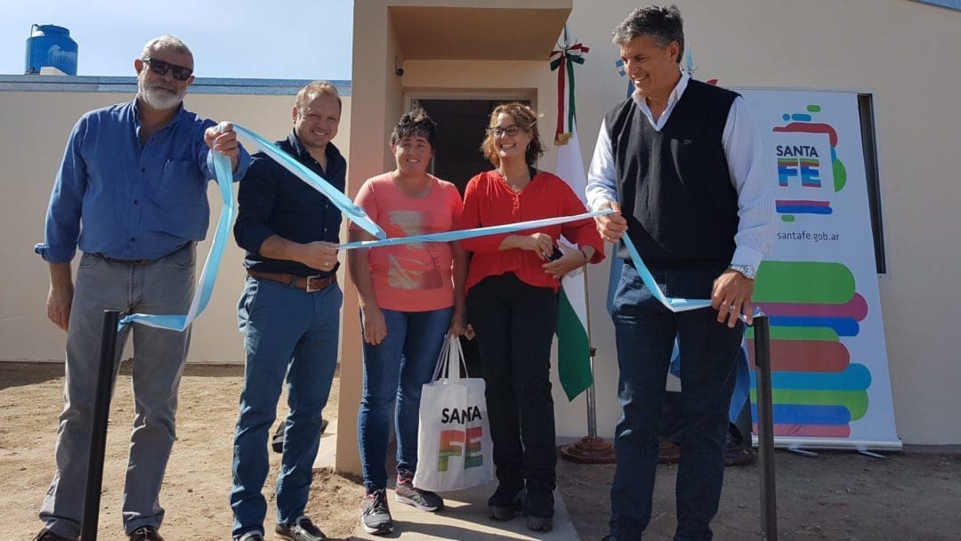 La provincia entregó viviendas en Maggiolo