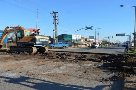 Venado Tuerto: Corte en la Ruta 8 por reparación de vías