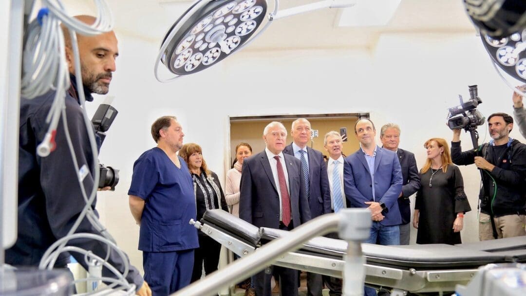 Lifschitz inauguró en Santa Fe el hospital más moderno de Argentina Lifschitz inauguró en Santa Fe el hospital más moderno de Argentina