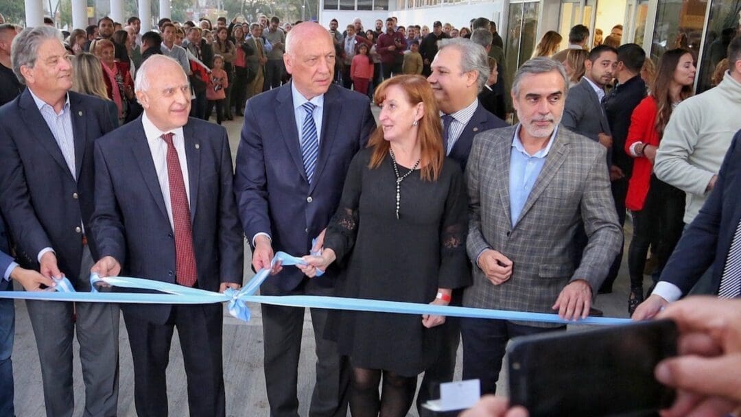 Lifschitz inauguró en Santa Fe el hospital más moderno de Argentina Lifschitz inauguró en Santa Fe el hospital más moderno de Argentina