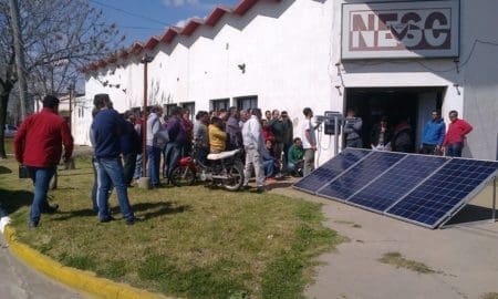 María Teresa: La cooperativa capacita vecinos para que ahorren a través de la instalación de energías alternativas en hogares