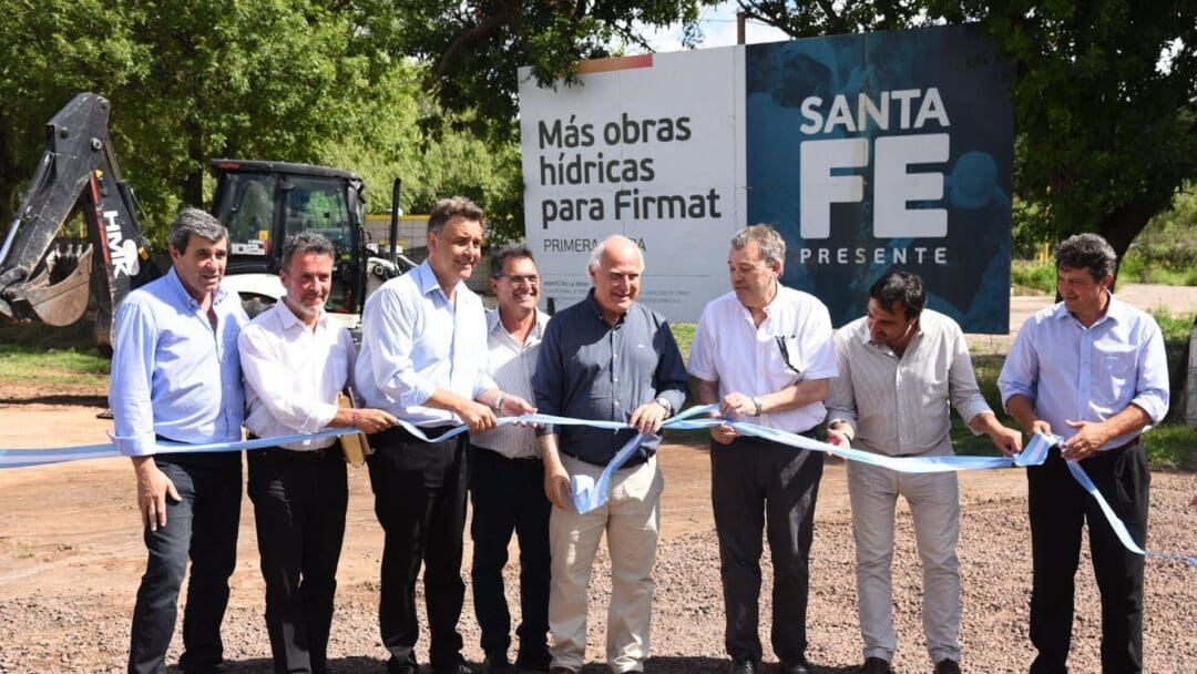 Lifschitz inauguró obras hídricas y de mejoramiento barrial en Firmat