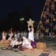 Villa Cañás: Se encendió la Navidad con el arbolito y el pesebre viviente
