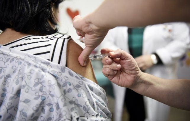 PAMI: Empieza la vacunación Antigripal 2020 en farmacias