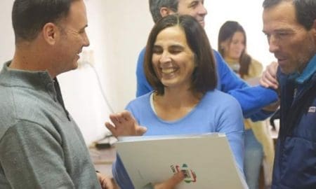 El senador Enrico realiza gestiones para que vecinos puedan acceder a la escritura de sus viviendas