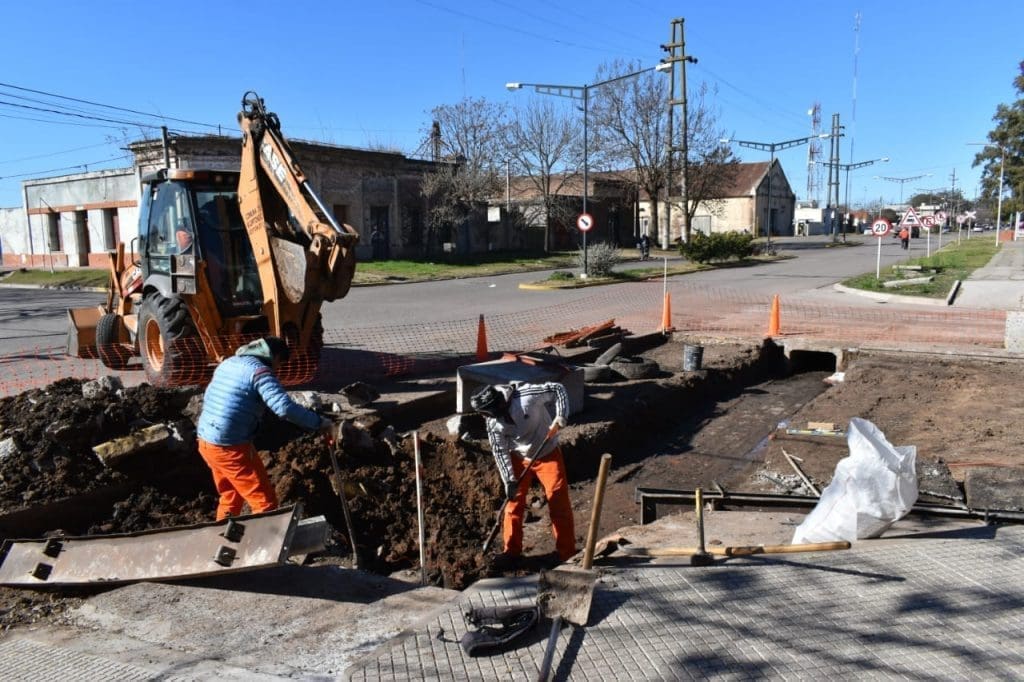 Elortondo: Enrico anunció que la obra de cloaca fue incorporada en el presupuesto 2021 Elortondo: Enrico anunció que la obra de cloaca fue incorporada en el presupuesto 2021