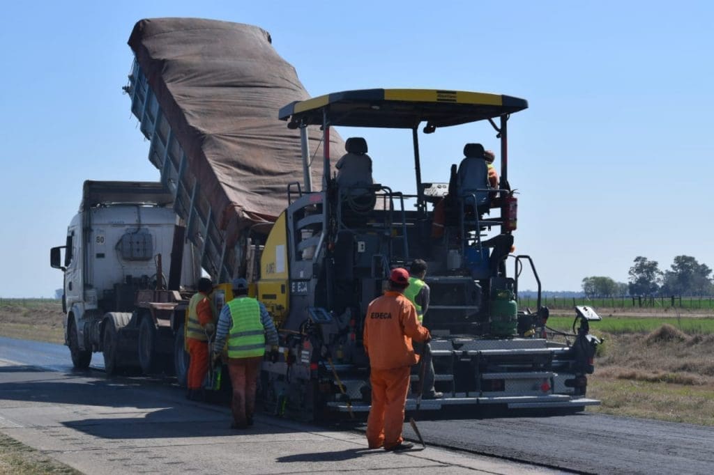 Enrico: Para antes de fin de año estará concluído el tramo más crítico de repavimentación de la Ruta 94