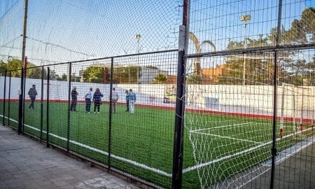 Rufino: El senador Enrico y dirigentes inauguraron la nueva cancha de fútbol 5 del Club Sportivo Ben Hur