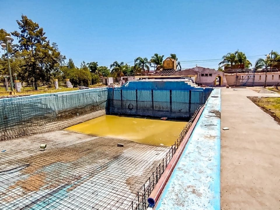 Rufino: Enrico informó que avanza a buen ritmo la obra del parque municipal