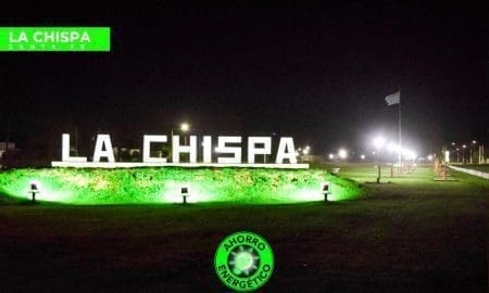 La Chispa: El parque de ingreso ya está iluminado con Luces LED