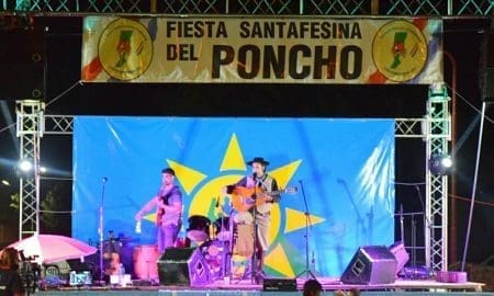 Christophersen: El senador Enrico acompañó a los vecinos durante la primera Fiesta Provincial del Poncho