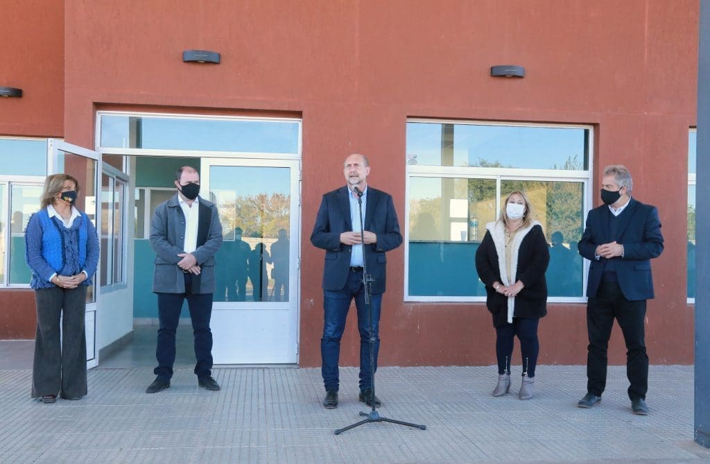 Perotti entregó fondos por más de 22 millones a trece localidades del departamento General López