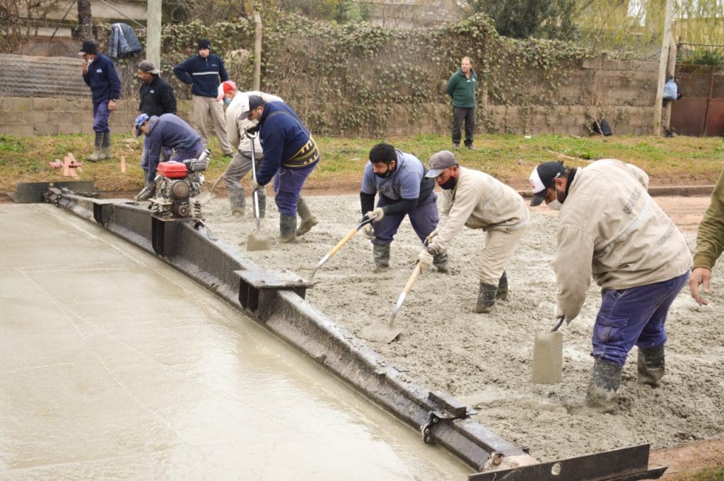 Venado Tuerto: El gobierno de la ciudad avanza con obras de pavimentación y cordón-cuneta en los barrios