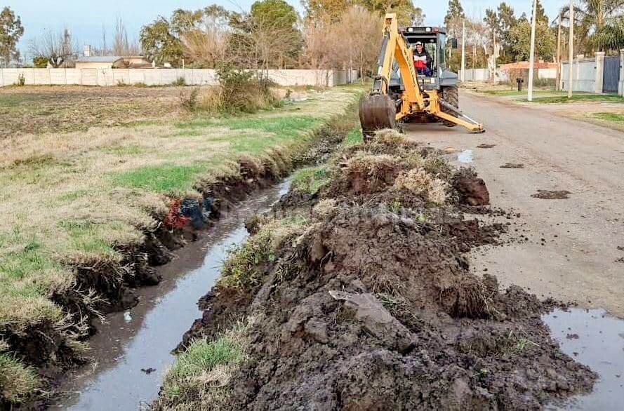 Avanzan las gestiones del senador Enrico en Santa Fe para concretar nuevos proyectos en el sur santafesino Avanzan las gestiones del senador Enrico en Santa Fe para concretar nuevos proyectos en el sur santafesino