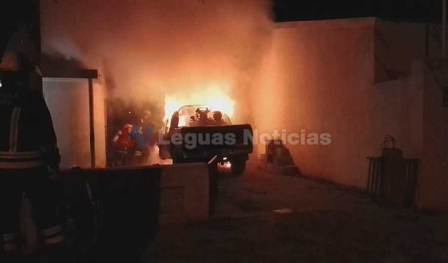 Villa Cañás: Se incendiaron dos vehículos durante la noche