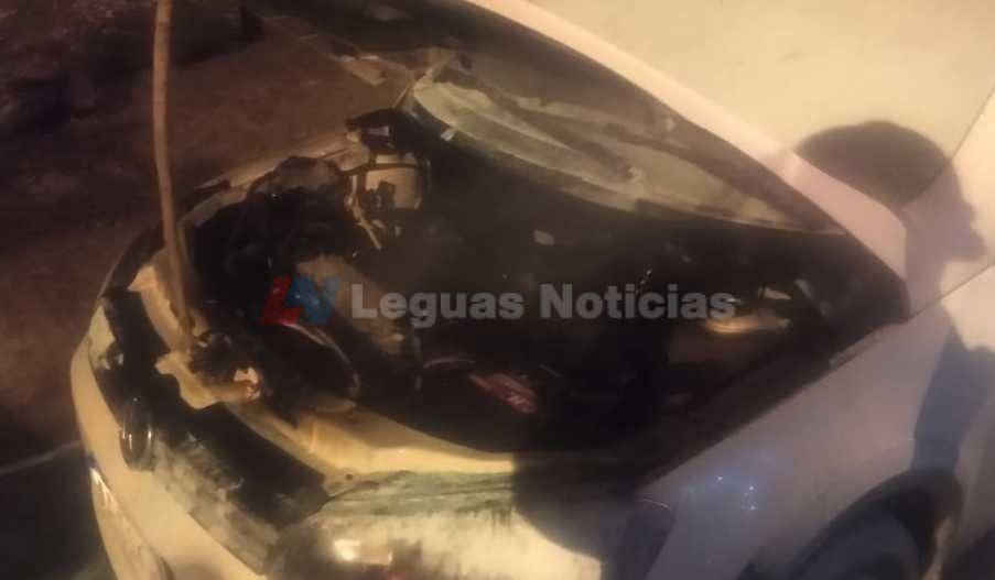 Villa Cañás: Se incendiaron dos vehículos durante la noche