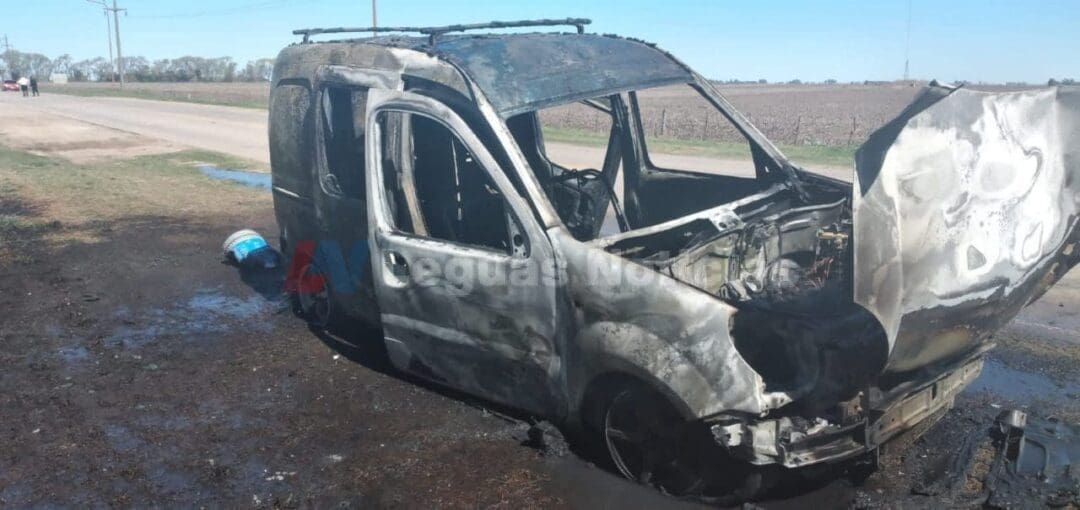 Villa Cañás: Incendio de un utilitario en Ruta 94