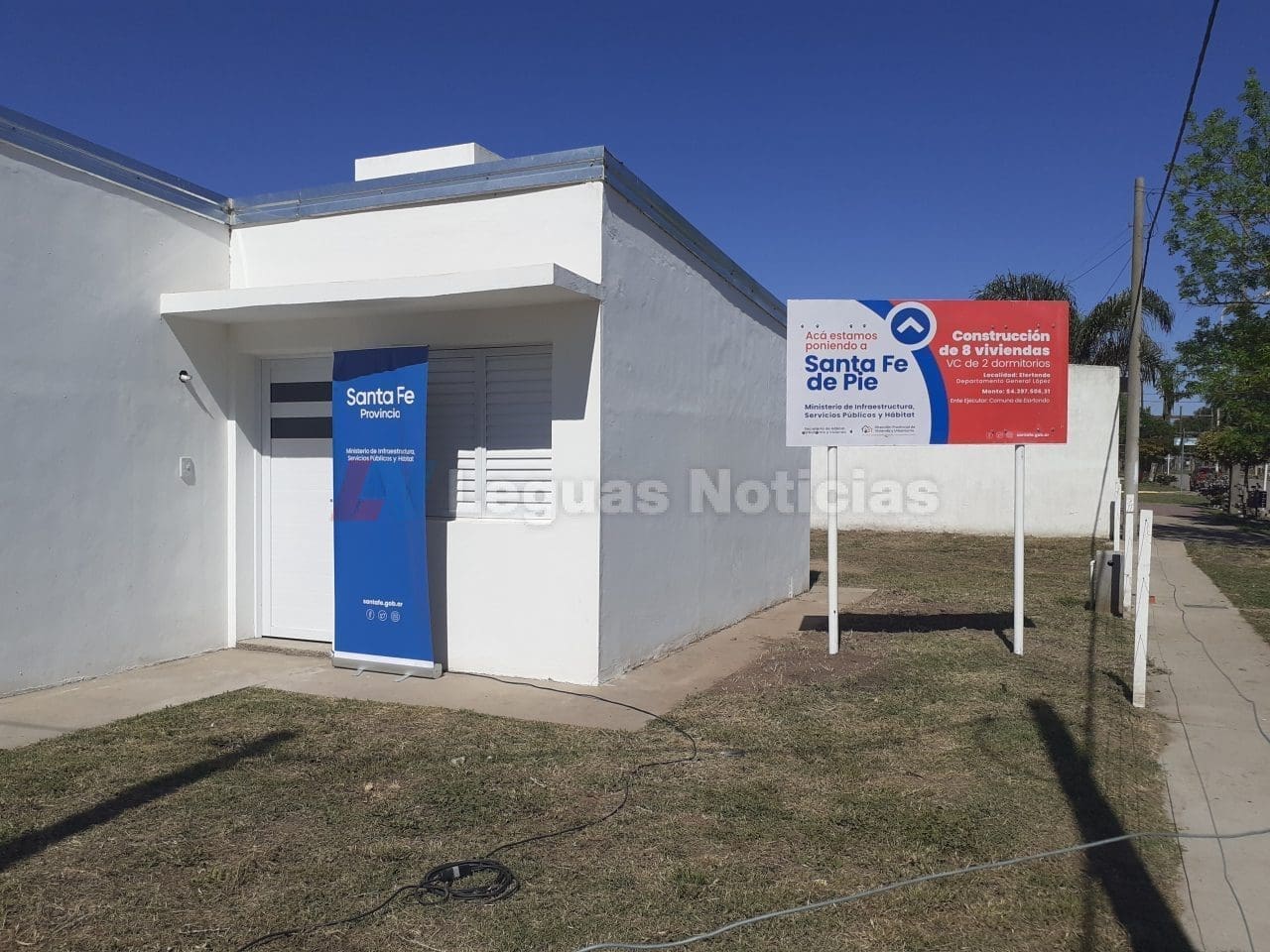 Elortondo: La provincia entregó ocho viviendas