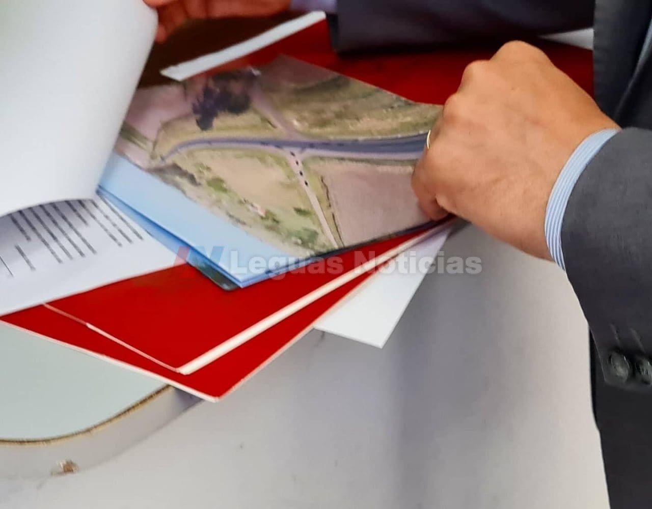 El senador Enrico presentó en Buenos Aires reclamos por el estado de la Ruta 33