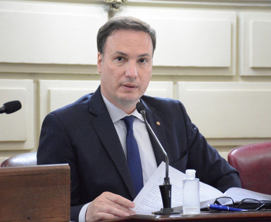 Enrico en Santa Fe: Gestiones en educación, vialidad, vivienda y obras hídricas para la región