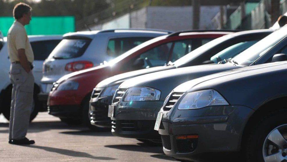 La AFIP estableció un trámite obligatorio para quienes vendan un auto usado por más de $800 mil: Cuál es y cómo tramitarlo
