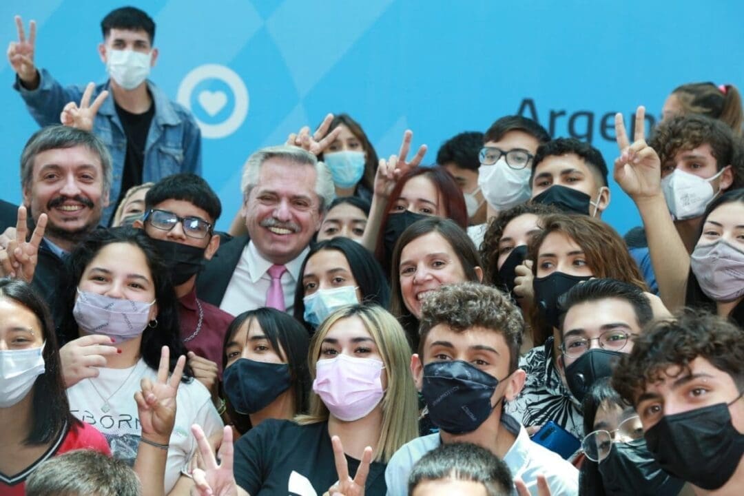 El presidente anunció la ampliación de las Becas Progresar para adolescentes de 16 y 17 años