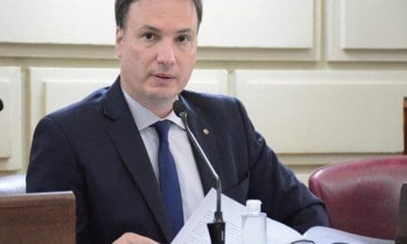 Enrico: "Los Intendentes y presidente comunales están al borde de la movilización por el estrangulamiento del gobierno de Perotti"