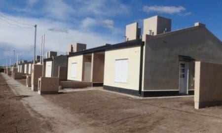 La provincia llama a licitación para la construcción de 106 viviendas en la región