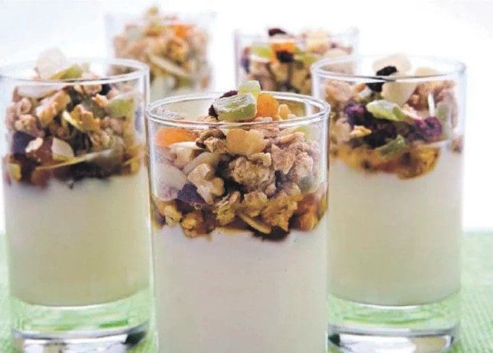 Nutrición: Etiquetado frontal de los 10 productos "saludables" que van a tener sellos negros