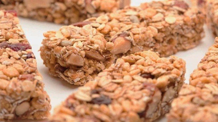 Nutrición: Etiquetado frontal de los 10 productos "saludables" que van a tener sellos negros