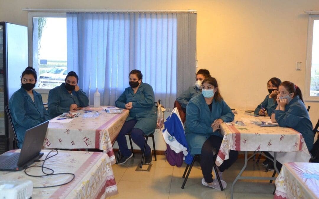 Villa Cañás: Comenzó la capacitación para mujeres en Industrias Marcelini