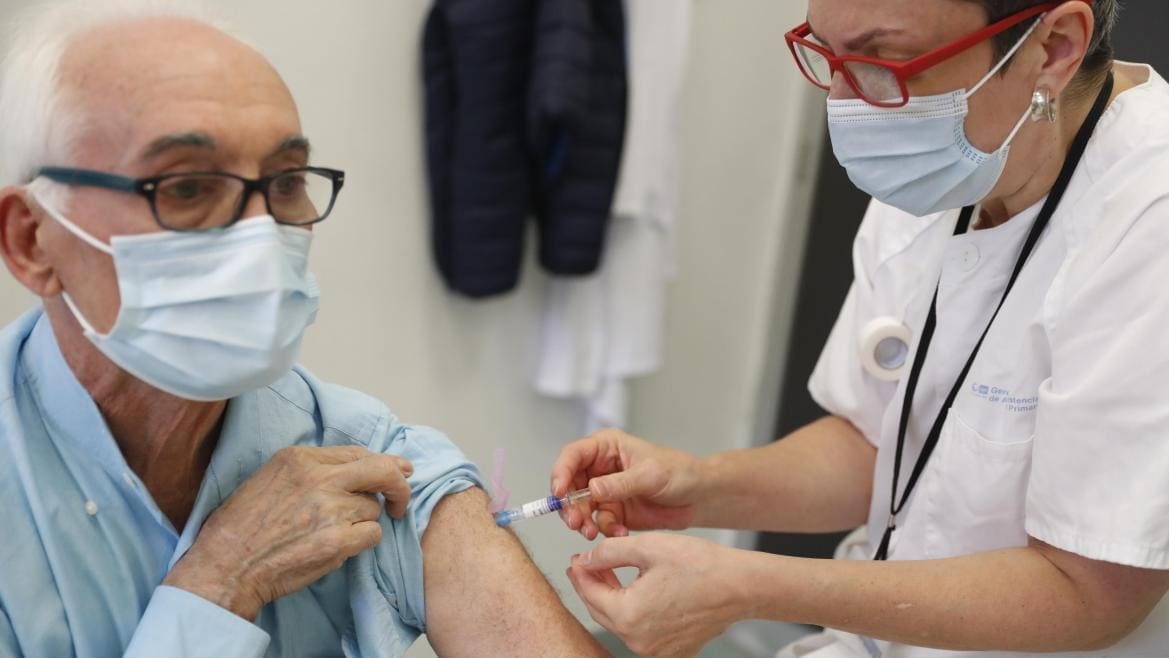 Comienza la vacunación antigripal 2022 del PAMI en la región