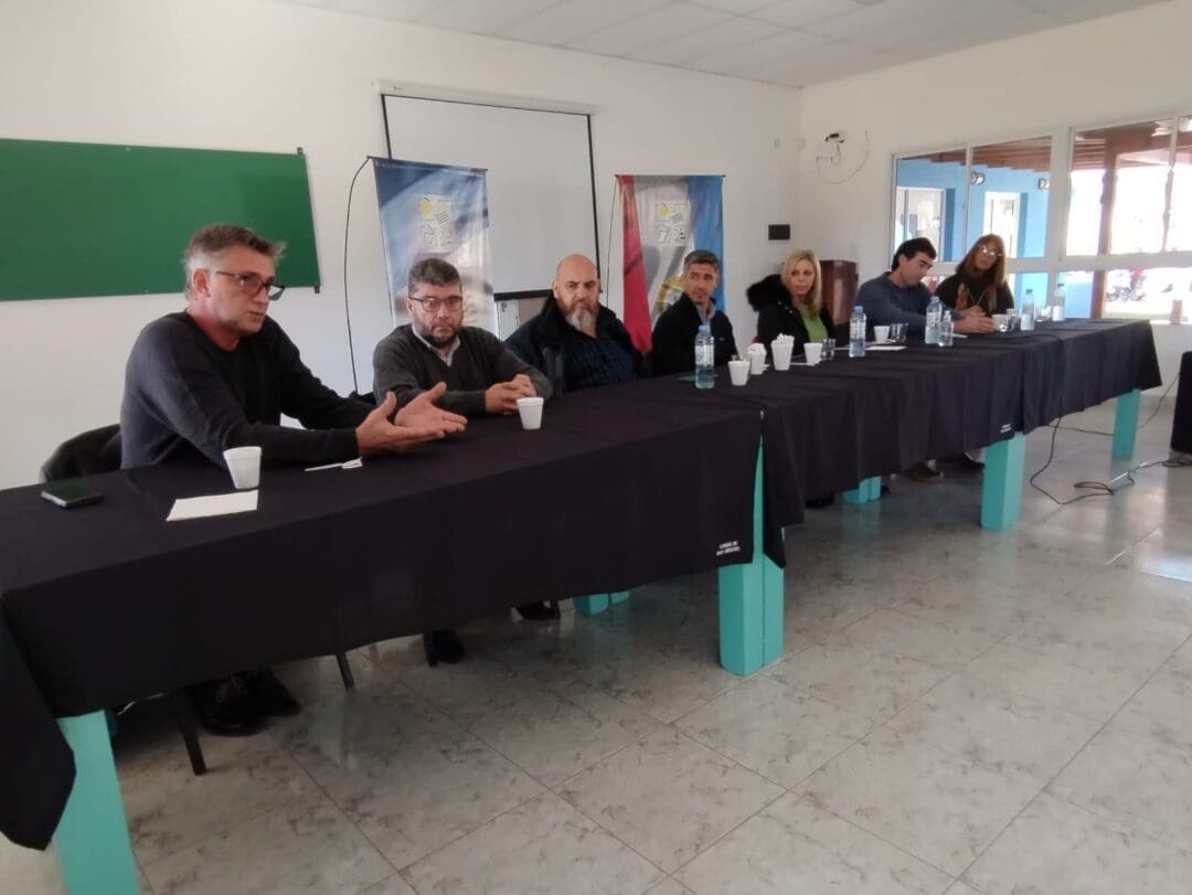 Sacnun llevó soluciones a empresarios, cooperativas y productores de San Gregorio y María Teresa Sacnun llevó soluciones a empresarios, cooperativas y productores de San Gregorio y María Teresa