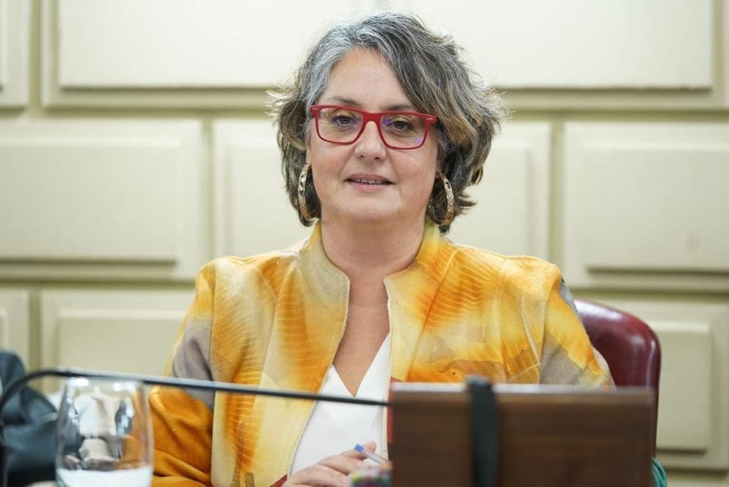 Rosana Bellatti pidió la reapertura del Centro Socioeducativo de Puertas Abiertas de Venado Tuerto Rosana Bellatti pidió la reapertura del Centro Socioeducativo de Puertas Abiertas de Venado Tuerto