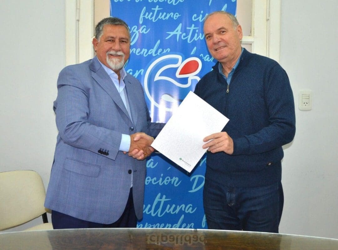 Villa Cañás: Firma de convenio con el Banco Santa Fe