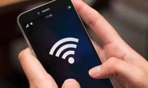 La mayoría de las personas en América Latina dependen del wifi público, según estudio
