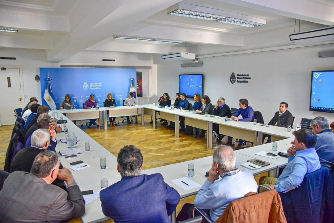 Sacnun posibilitó el comienzo de obras públicas acercando a municipios y comunas del sur santafesino al estado nacional Sacnun posibilitó el comienzo de obras públicas acercando a municipios y comunas del sur santafesino al estado nacional