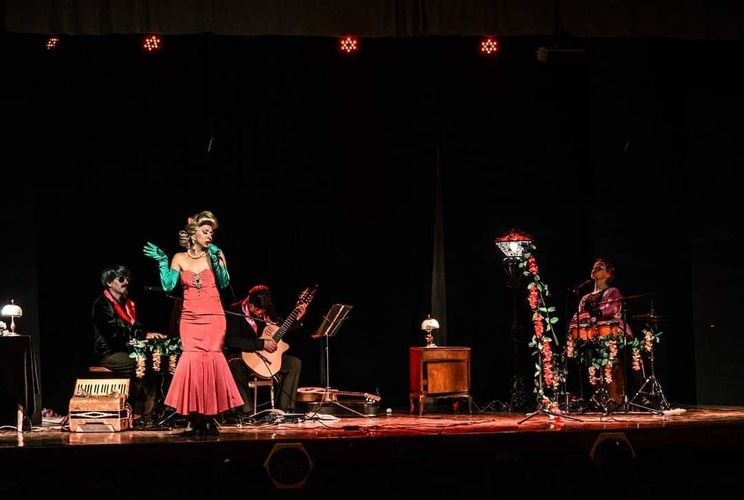 María Teresa vivió su primera Fiesta del Teatro con gran éxito María Teresa vivió su primera Fiesta del Teatro con gran éxito