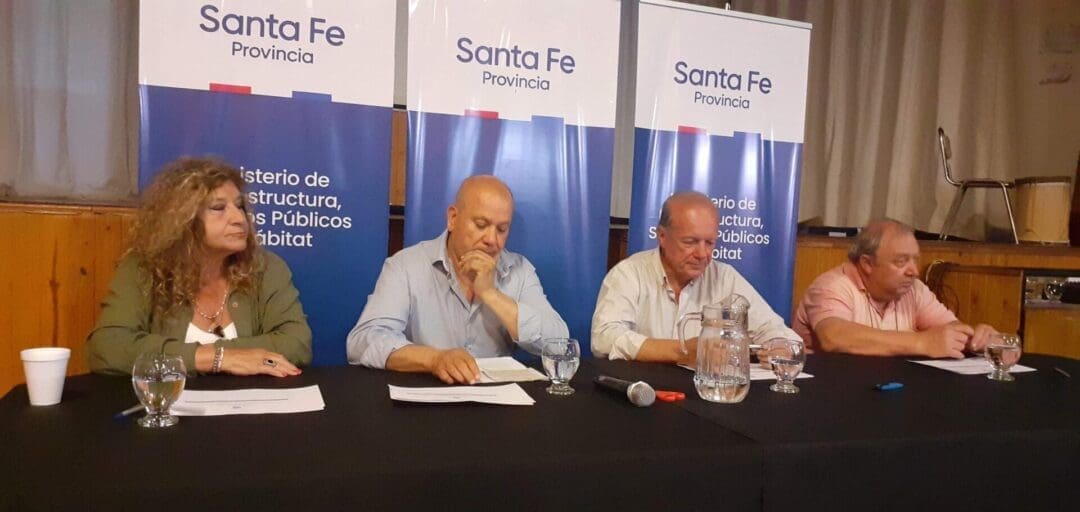La provincia licitó la construcción de 132 viviendas en tres localidades del departamento General López La provincia licitó la construcción de 132 viviendas en tres localidades del departamento General López