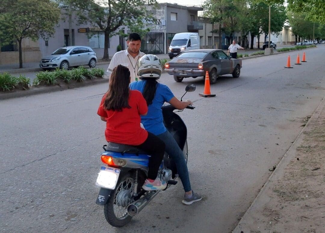 Villa Cañás: Comenzaron los controles de tránsito Villa Cañás: Comenzaron los controles de tránsito