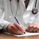 Enrico impulsa proyecto de Ley para jerarquizar el rol de directores en los Centros de Salud