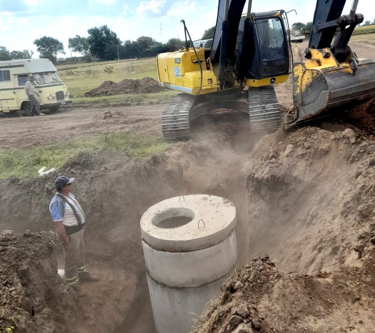 Villa Cañás: El municipio avanza con trabajos en el barrio de la ex quinta Sfasciotti Villa Cañás: El municipio avanza con trabajos en el barrio de la ex quinta Sfasciotti