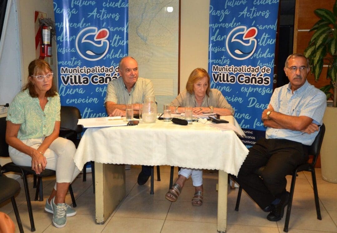 Villa Cañás: El municipio entregó 3.5 millones de pesos a las escuelas por el FAE