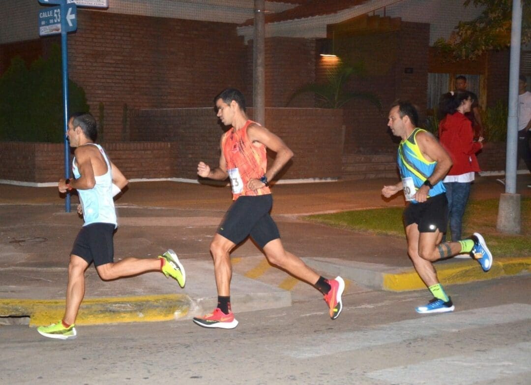 Villa Cañás: Exitosa Maratón ABYSS de atletismo Villa Cañás: Exitosa Maratón ABYSS de atletismo