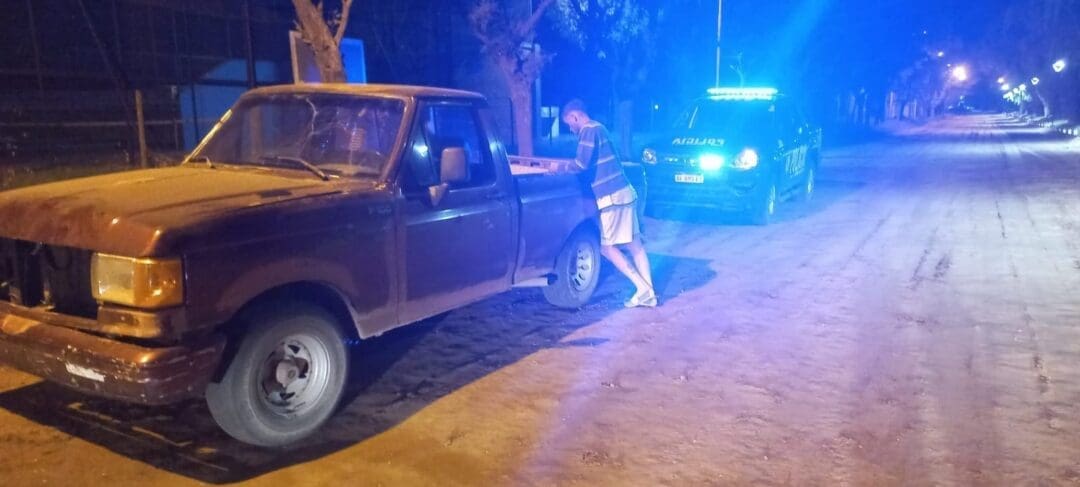 Villa Cañás: Tres hombres demorados por llevar cereal de dudosa procedencia