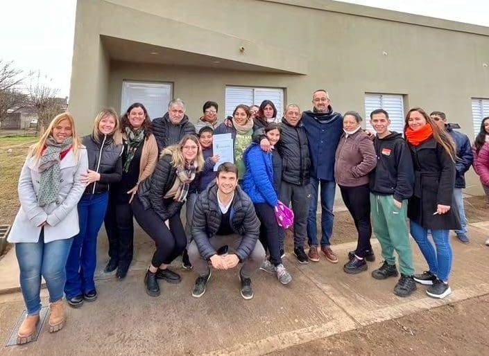 Sancti Spíritu: Sin precedentes, volvieron a entregar viviendas