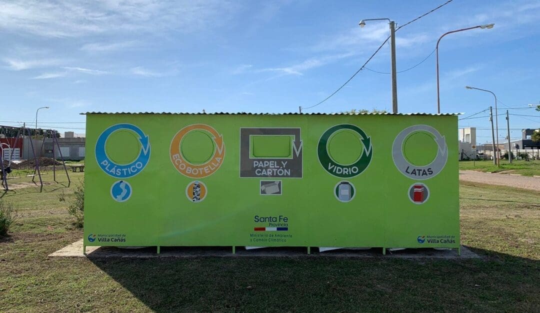 Villa Cañás: Se colocaron dos nuevas islas de reciclado Villa Cañás: Se colocaron dos nuevas islas de reciclado